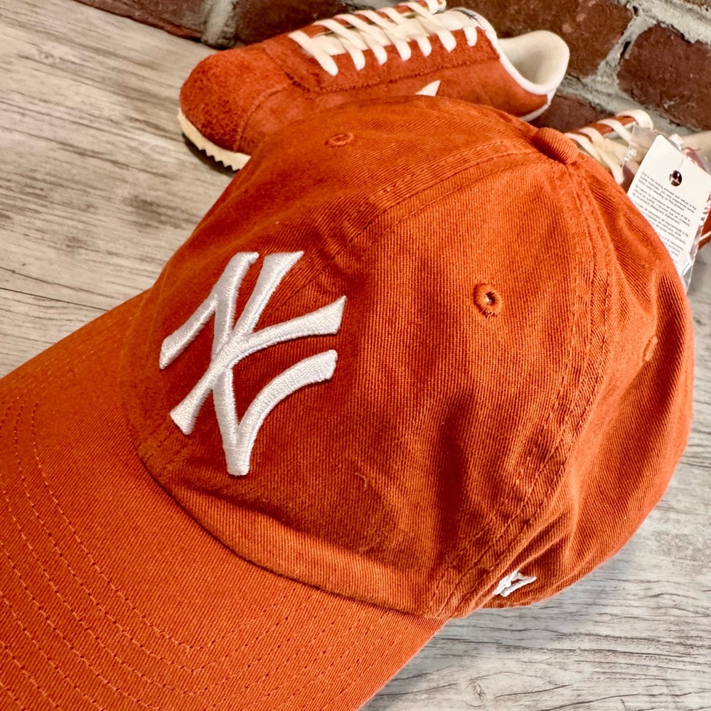 47 New York Yankees Adjustable Hat - Picture 8 of 10